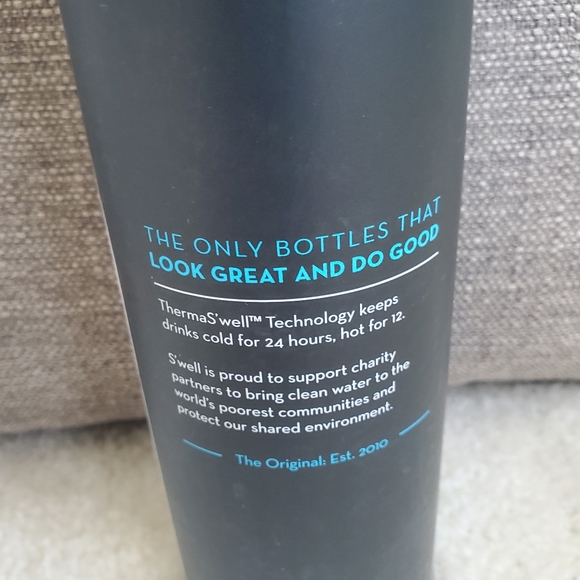 S'well Stainless Steel Water Bottle 17oz  Supernova NWT - Picture 12 of 13
